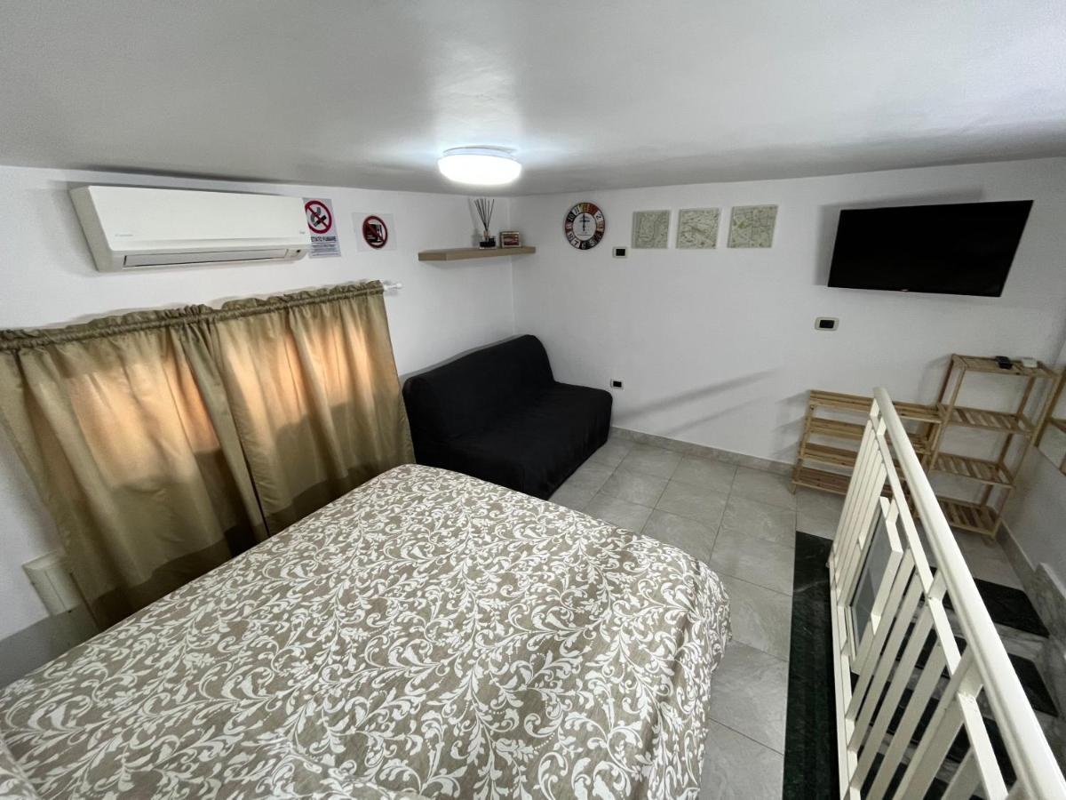 Regy Bed & Breakfast Napoli Exterior foto