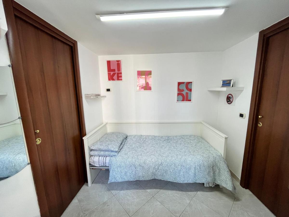 Regy Bed & Breakfast Napoli Exterior foto