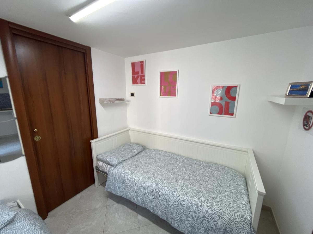 Regy Bed & Breakfast Napoli Exterior foto