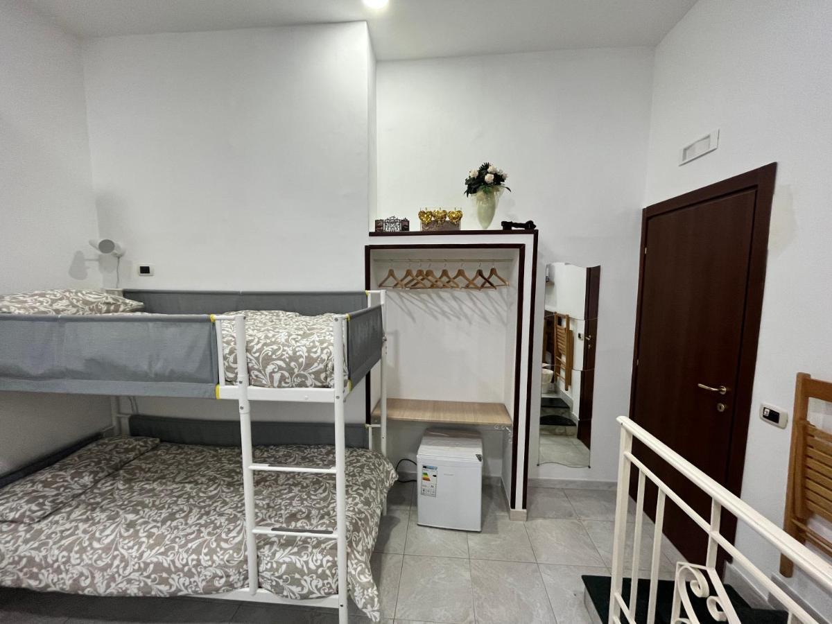 Regy Bed & Breakfast Napoli Exterior foto