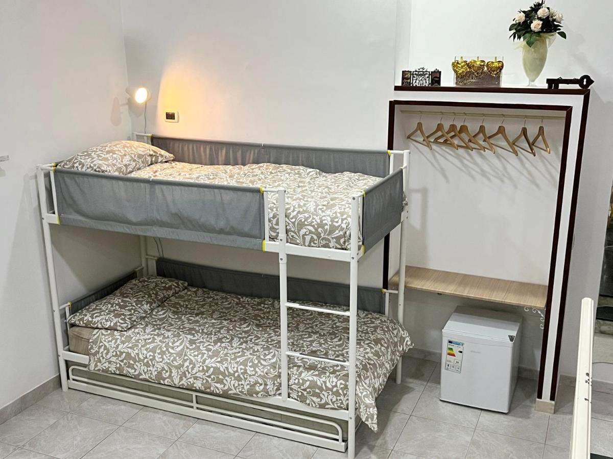 Regy Bed & Breakfast Napoli Exterior foto
